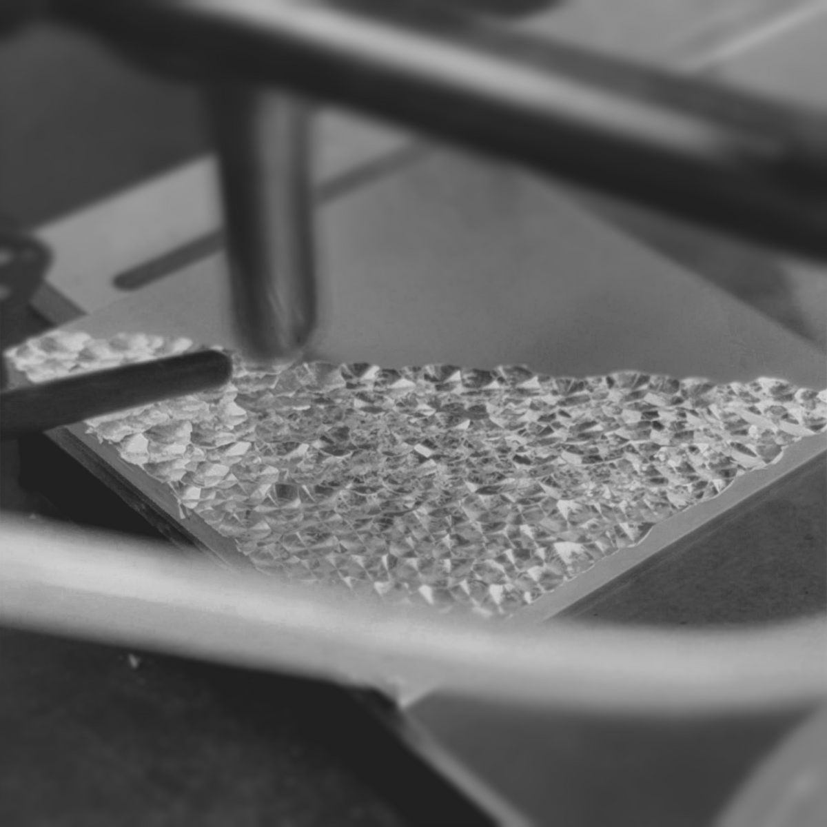 CNC machining the cellular pattern of a VORONOI aluminum coaster