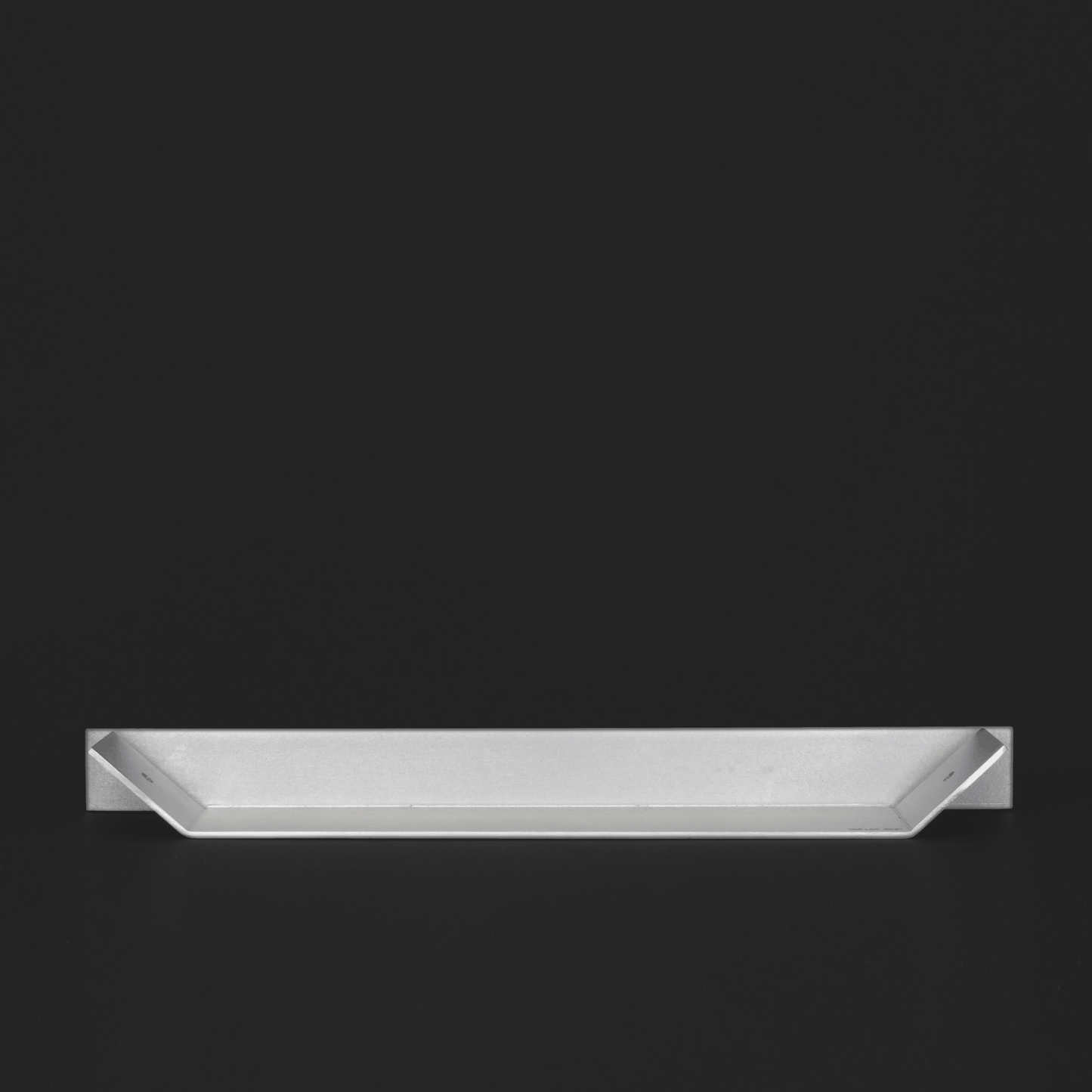 Animation showing incense sticks stacked in the folded aluminum holder